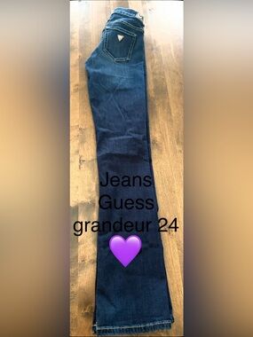 Guess women’s Skinny Jeans in Dark Blue Wash